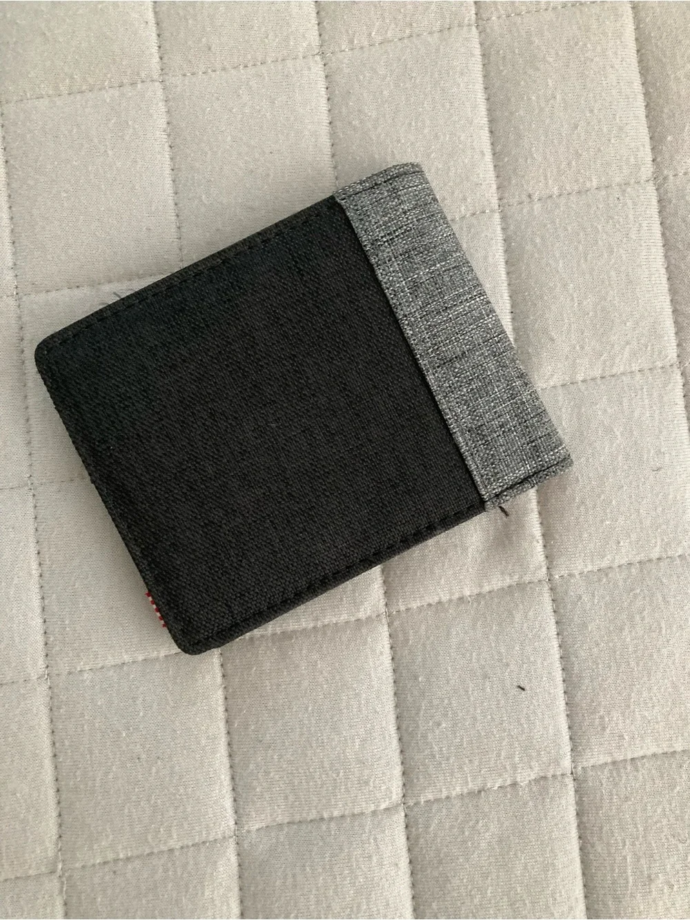 Herschel Supply Company compact bi